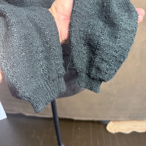 Vintage The Limited Black Lace-Knit Sweater Crewneck Size M Acrylic / Nylon - Picture 4 of 10